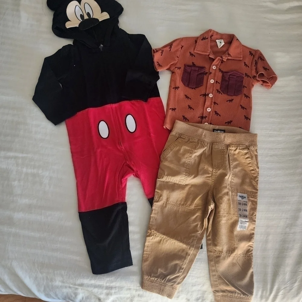Baby Boy Bundle of 1 bodysuit, 1 Button-Up Shirt, and Khaki Pants size 18-24 mon